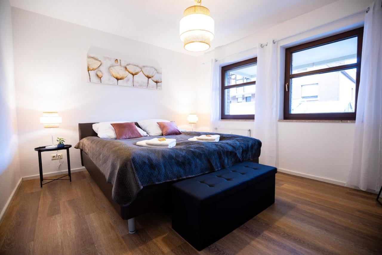 Design-Ferienwohnung In Bad Neuenahr: Platz Fuer 4, Kueche, Wifi, Netflix Esterno foto