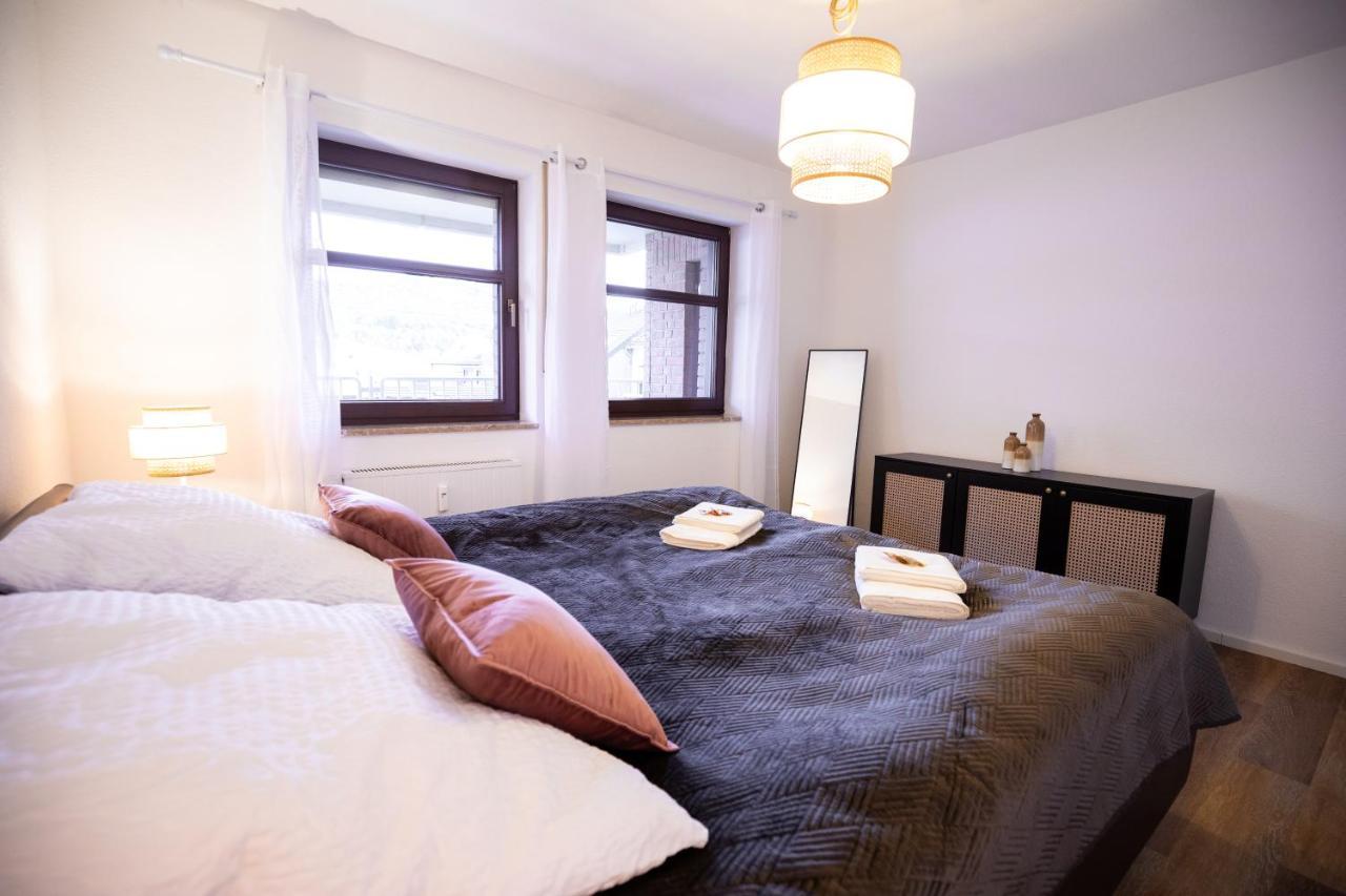 Design-Ferienwohnung In Bad Neuenahr: Platz Fuer 4, Kueche, Wifi, Netflix Esterno foto