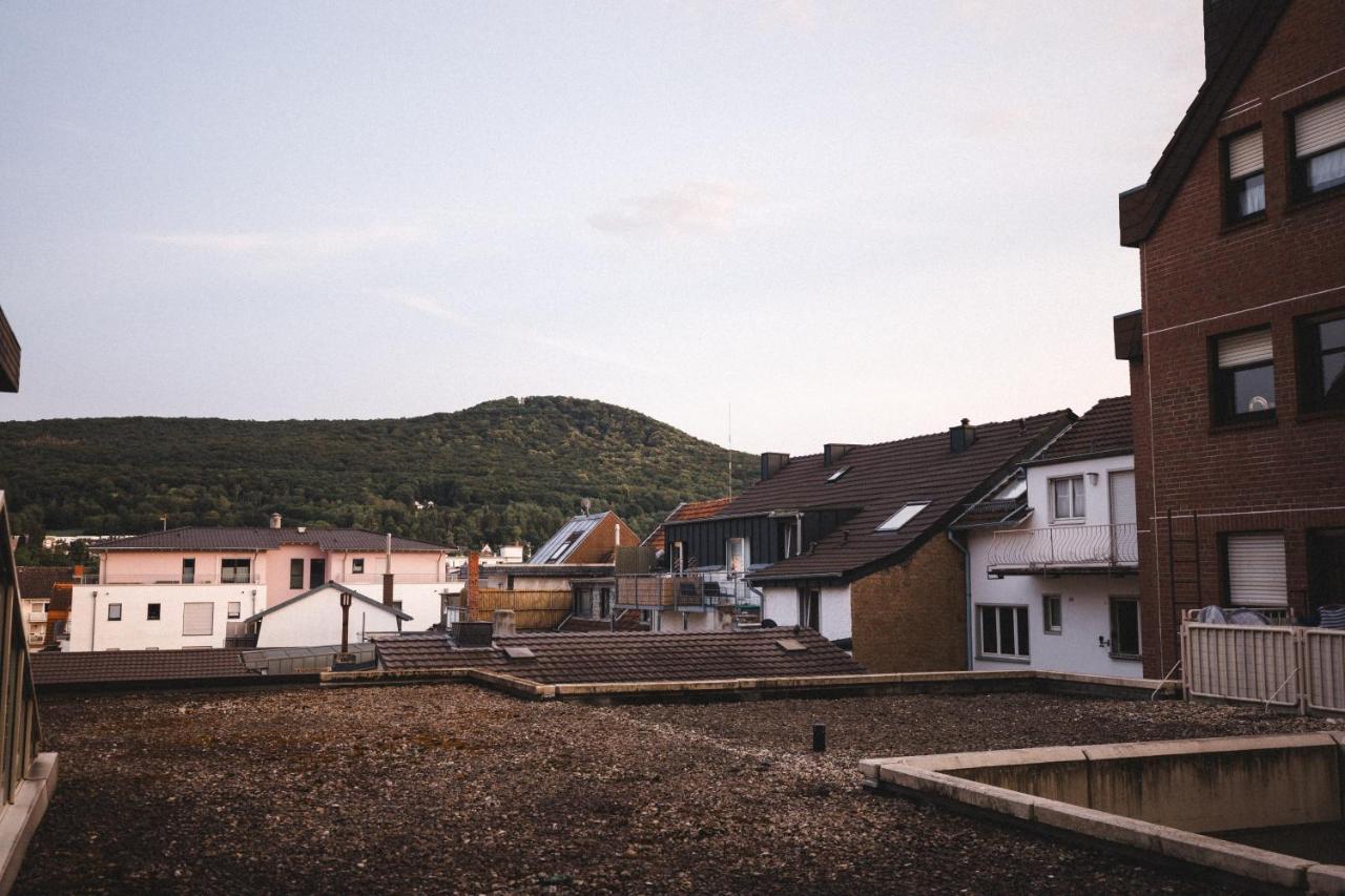 Design-Ferienwohnung In Bad Neuenahr: Platz Fur 4, Kuche, Wifi, Netflix Esterno foto